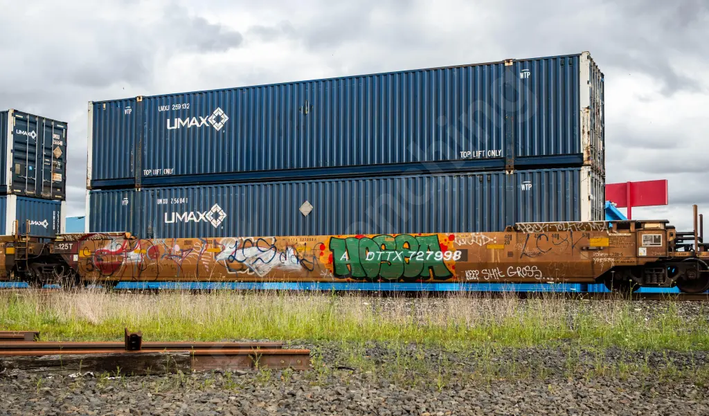 DTTX727998 - NORTH-AMERICA