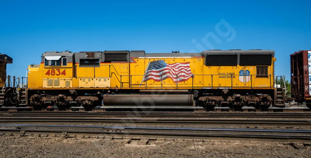 UP4834 - NORTH-AMERICA