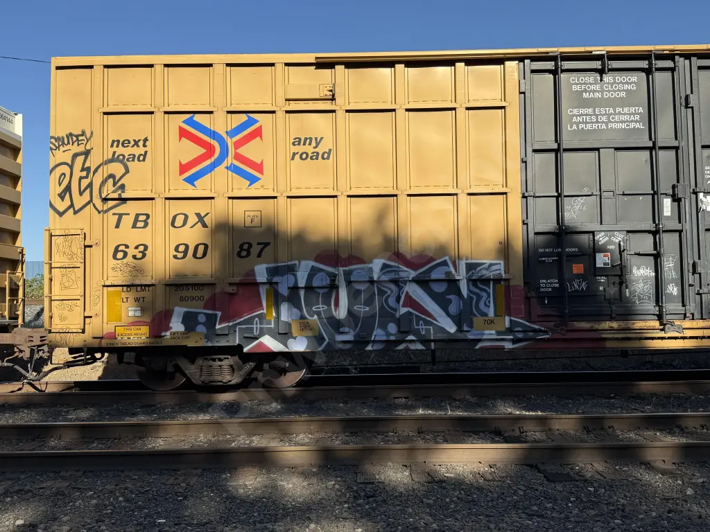 TBOX639087 - NORTH-AMERICA