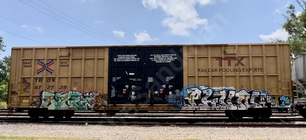 TBOX672739 - NORTH-AMERICA