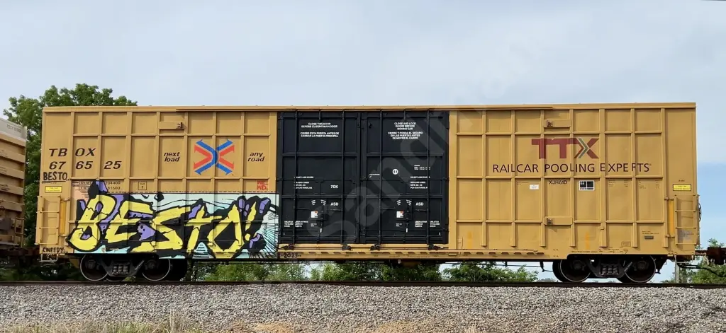 TBOX676525 - NORTH-AMERICA