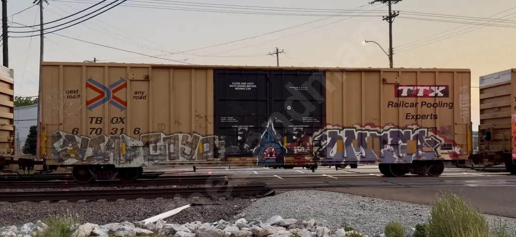 TBOX670316 - NORTH-AMERICA