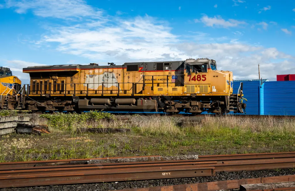 UP7585 - NORTH-AMERICA