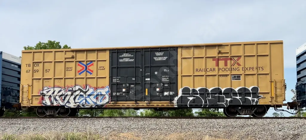 TBOX675957 - NORTH-AMERICA