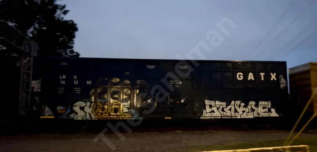 LRS141210 - NORTH-AMERICA