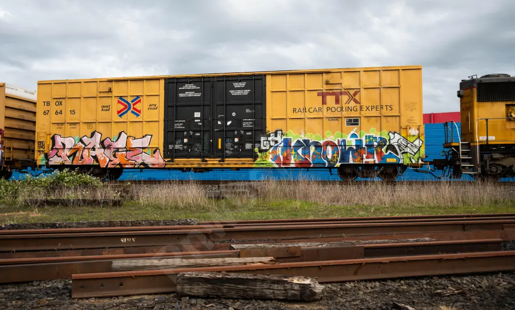TBOX676415 - NORTH-AMERICA