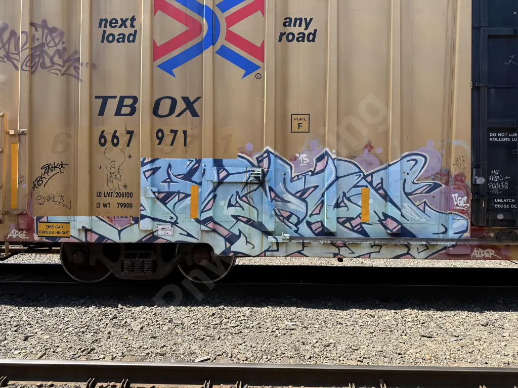 TBOX667971 - NORTH-AMERICA