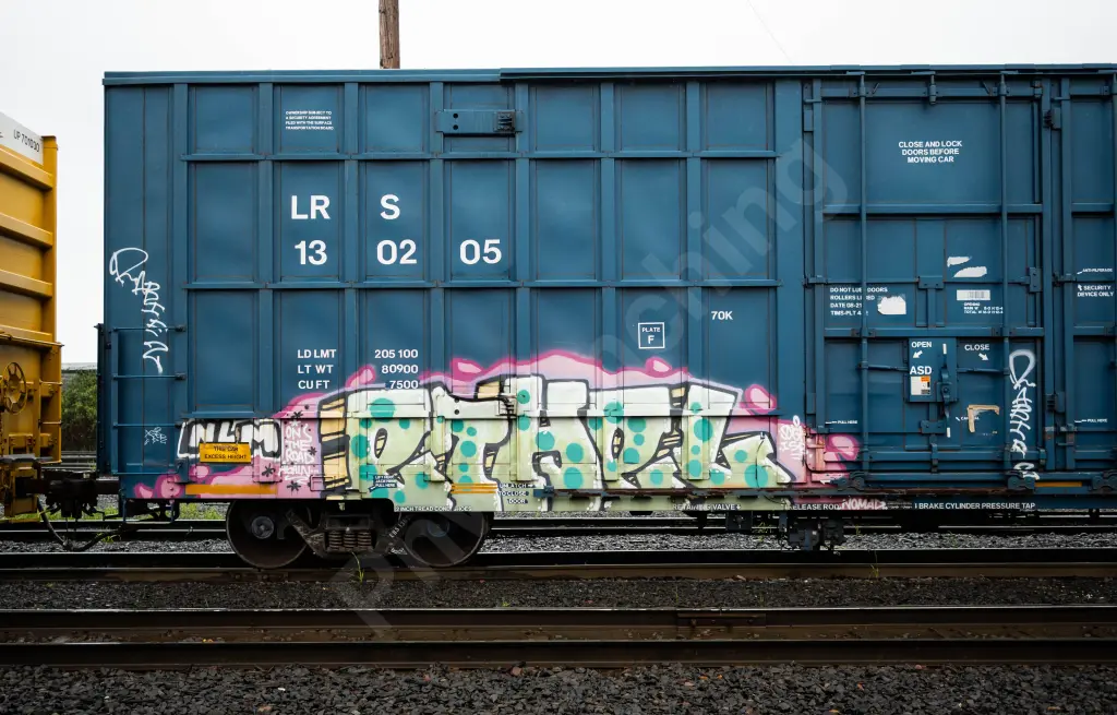 LRS130205 - NORTH-AMERICA