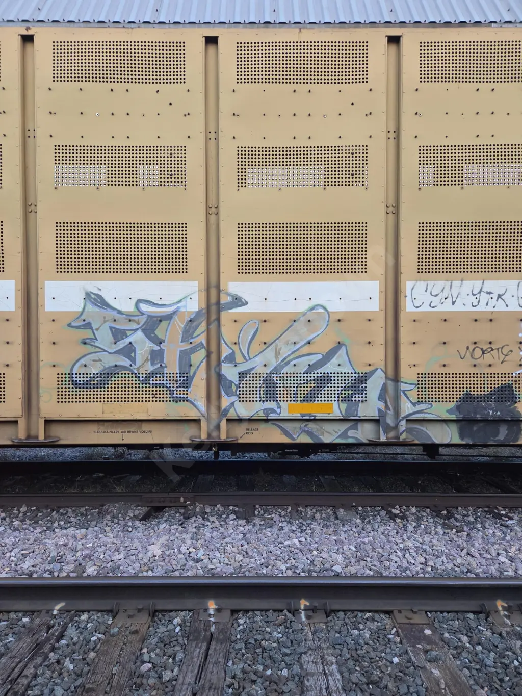 BTTX880380 - NORTH-AMERICA