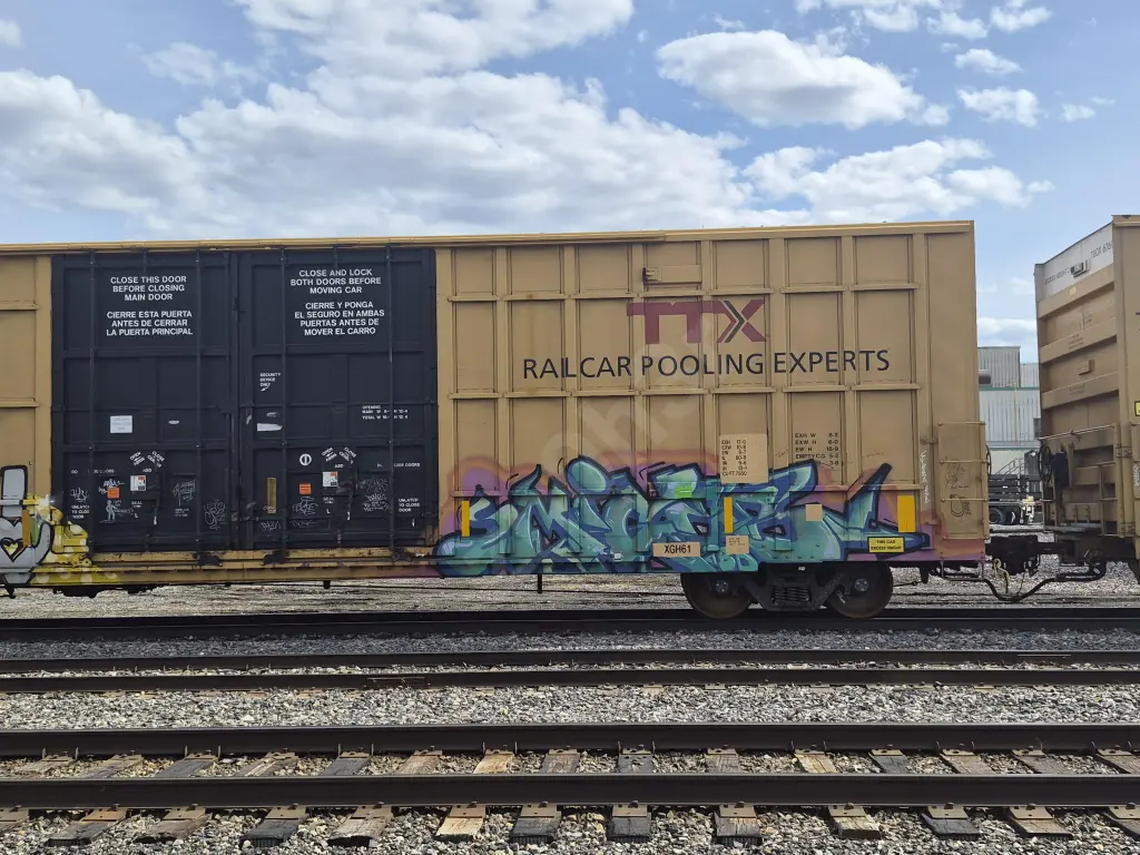 THOX664693 - NORTH-AMERICA