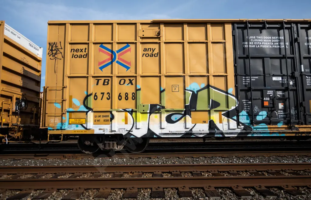 TBOX673688 - NORTH-AMERICA