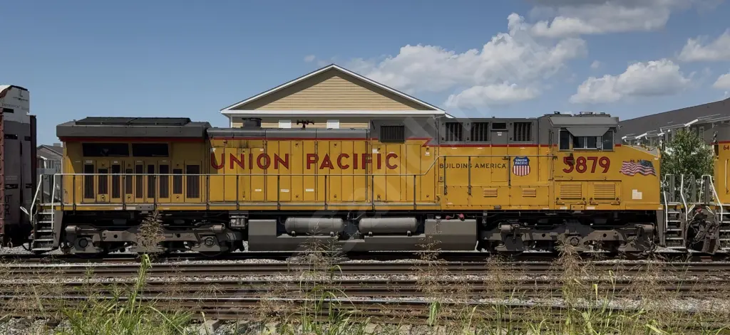 UP5879 - NORTH-AMERICA