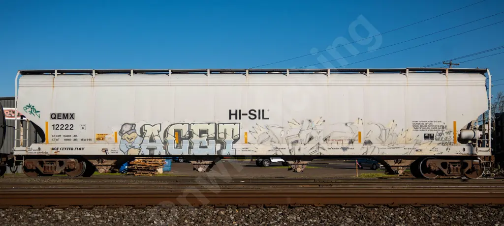 QEMX12222 - NORTH-AMERICA