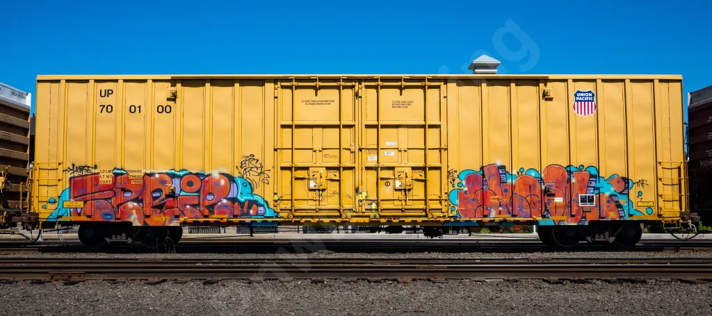 UP700100 - NORTH-AMERICA