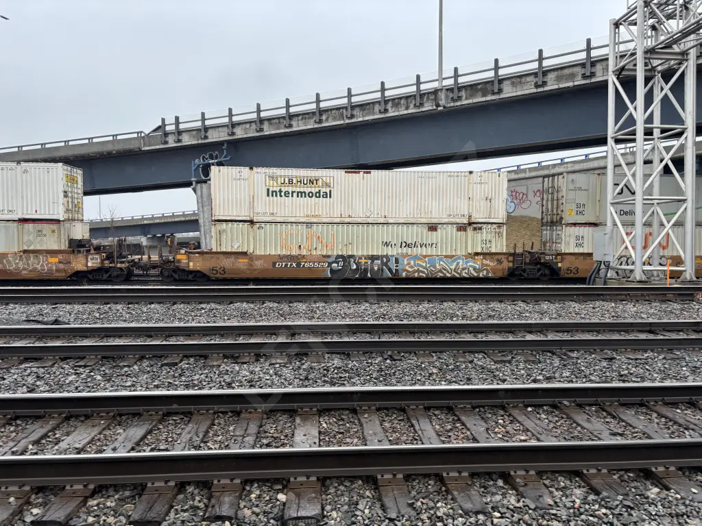 DTTX765529 - NORTH-AMERICA