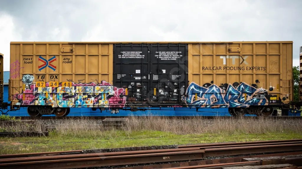 TBOX673445 - NORTH-AMERICA