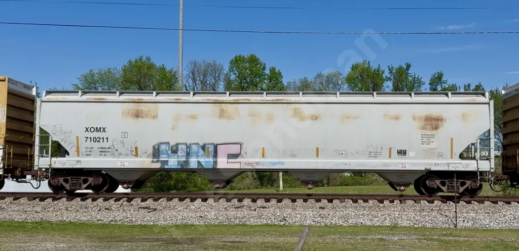XOMX710211 - NORTH-AMERICA