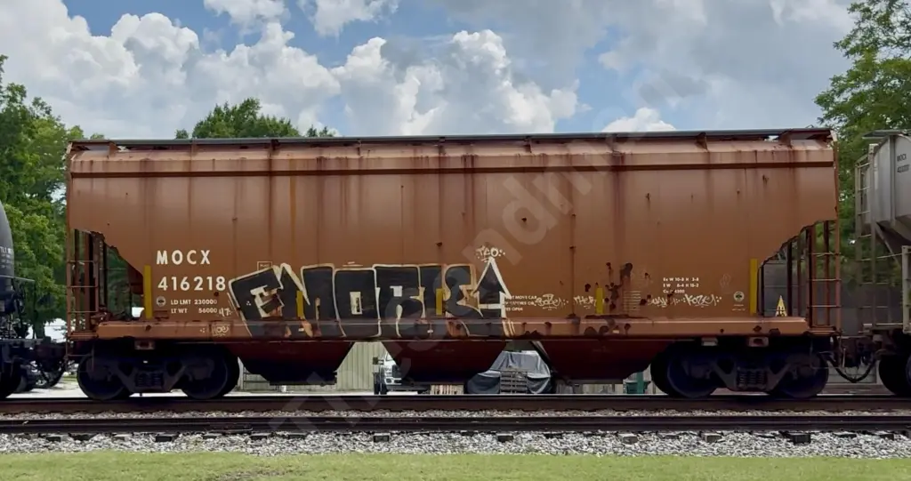 MOCX416218 - NORTH-AMERICA