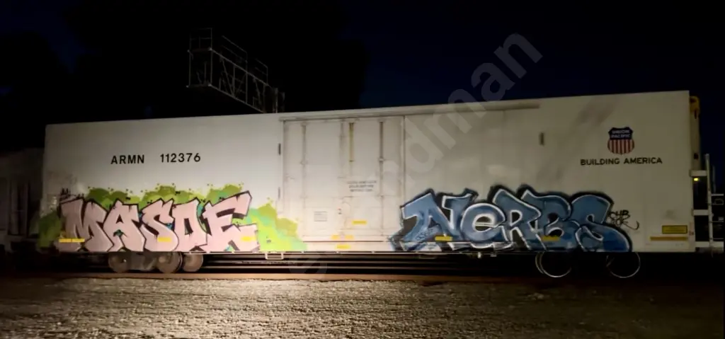 ARMN112376 - NORTH-AMERICA