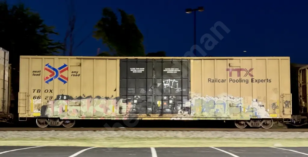 TBOX662970 - NORTH-AMERICA
