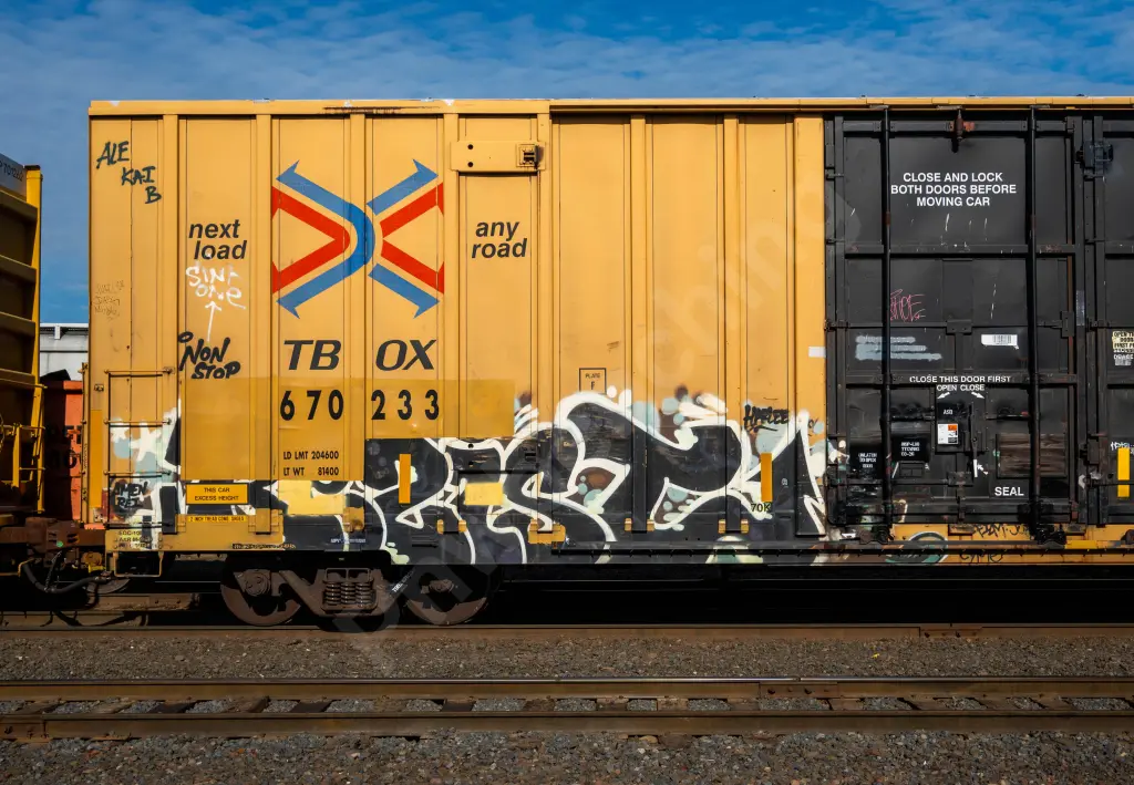 TBOX670233 - NORTH-AMERICA