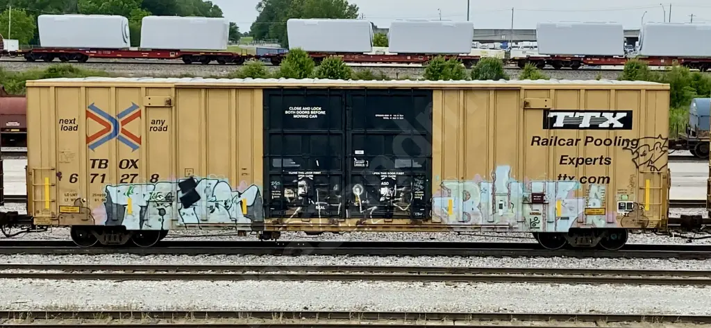 TBOX671278 - NORTH-AMERICA