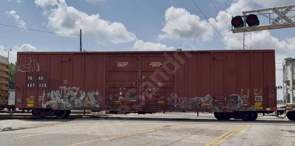 TOBX887338 - NORTH-AMERICA