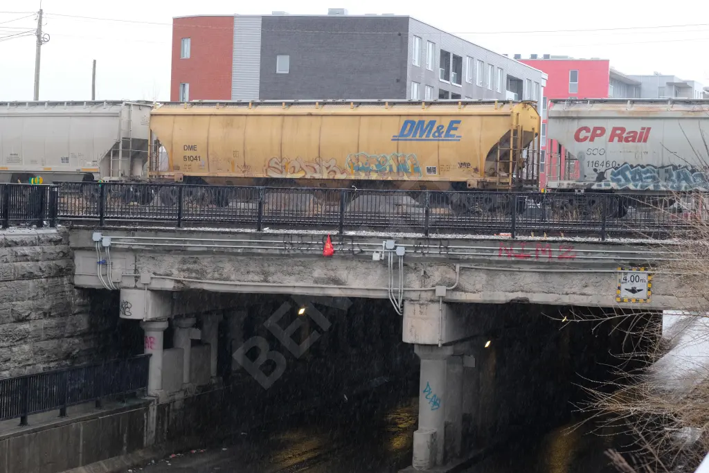 DME51041 - NORTH-AMERICA