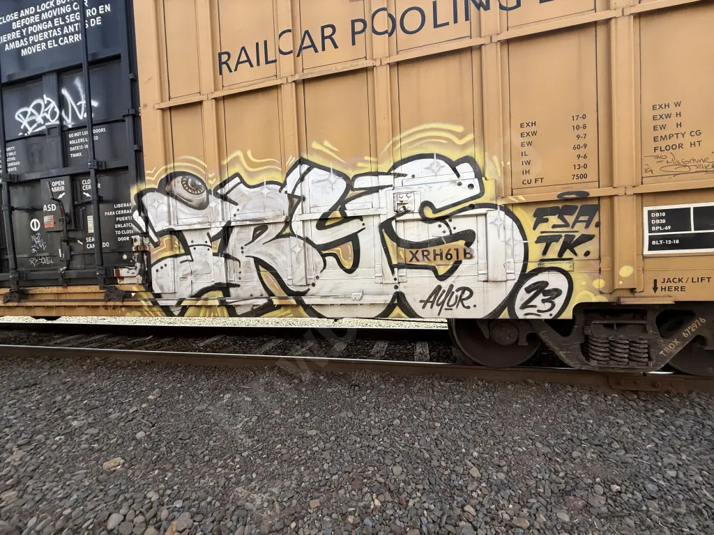 TBOX672976 - NORTH-AMERICA