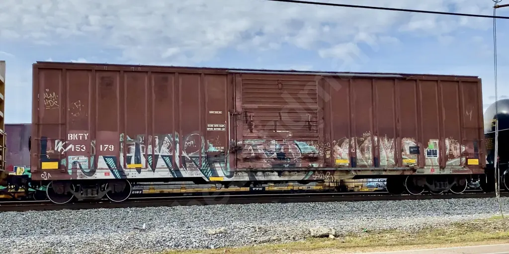 BKTY153179 - NORTH-AMERICA