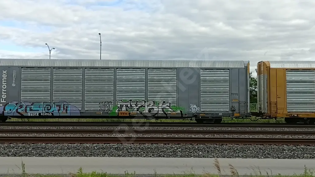 TTGX824965 - NORTH-AMERICA