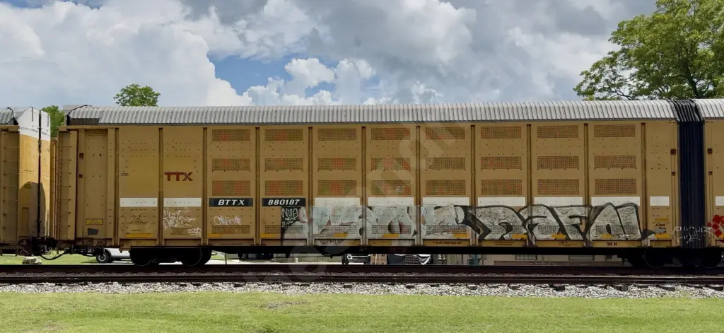 BTTX880187 - NORTH-AMERICA
