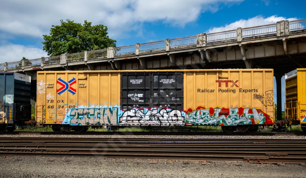 TBOX663409 - NORTH-AMERICA