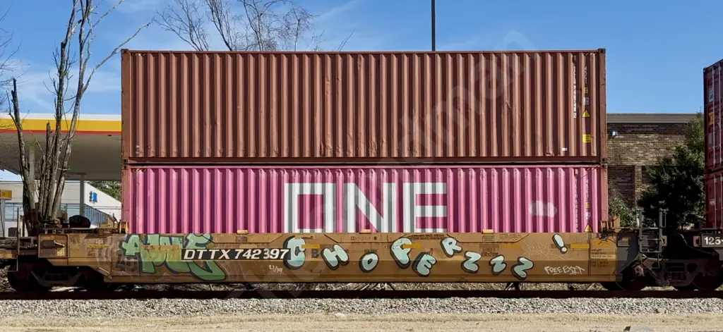 DTTX742397 - NORTH-AMERICA