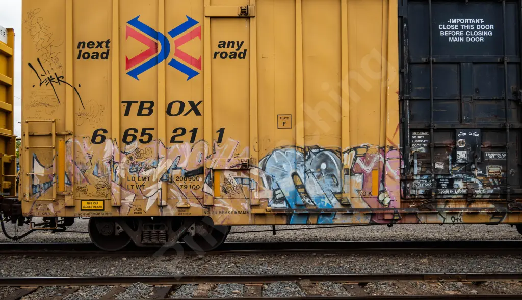 TBOX665211 - NORTH-AMERICA