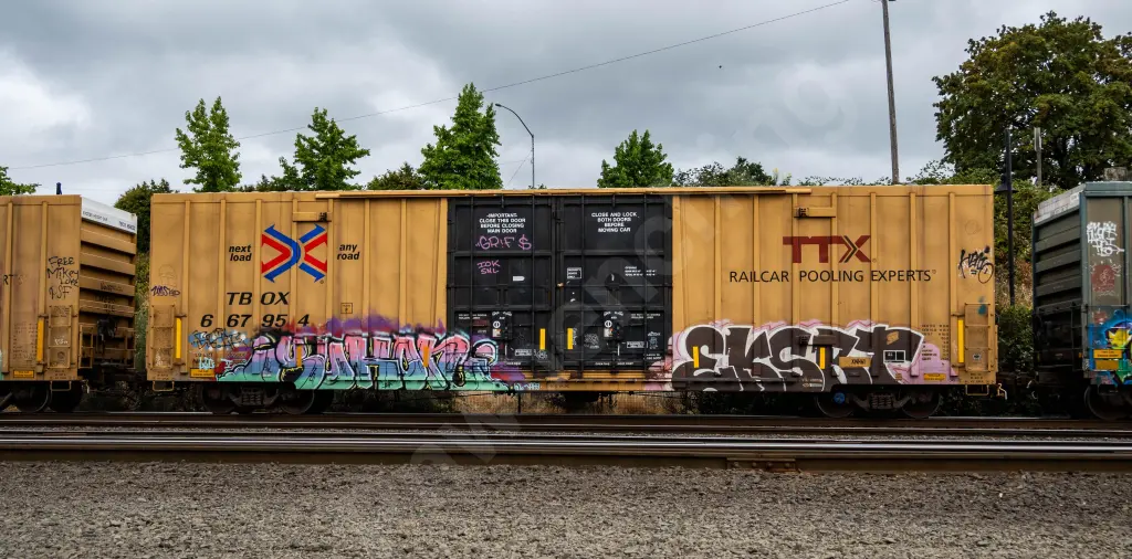 TBOX667954 - NORTH-AMERICA