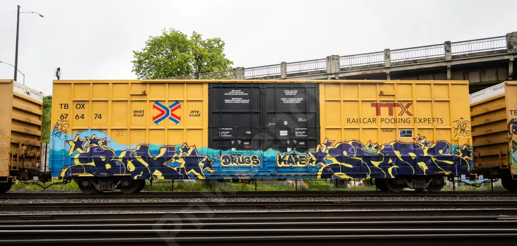 TBOX676474 - NORTH-AMERICA