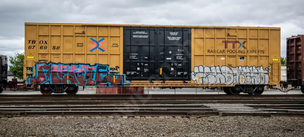 TBOX676958 - NORTH-AMERICA