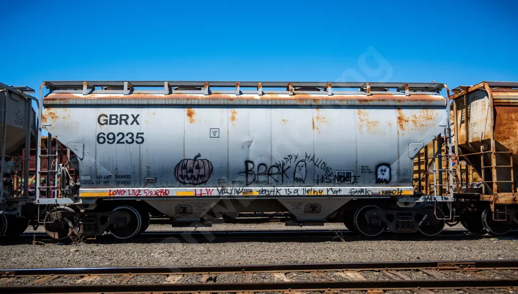 GBRX69235 - NORTH-AMERICA