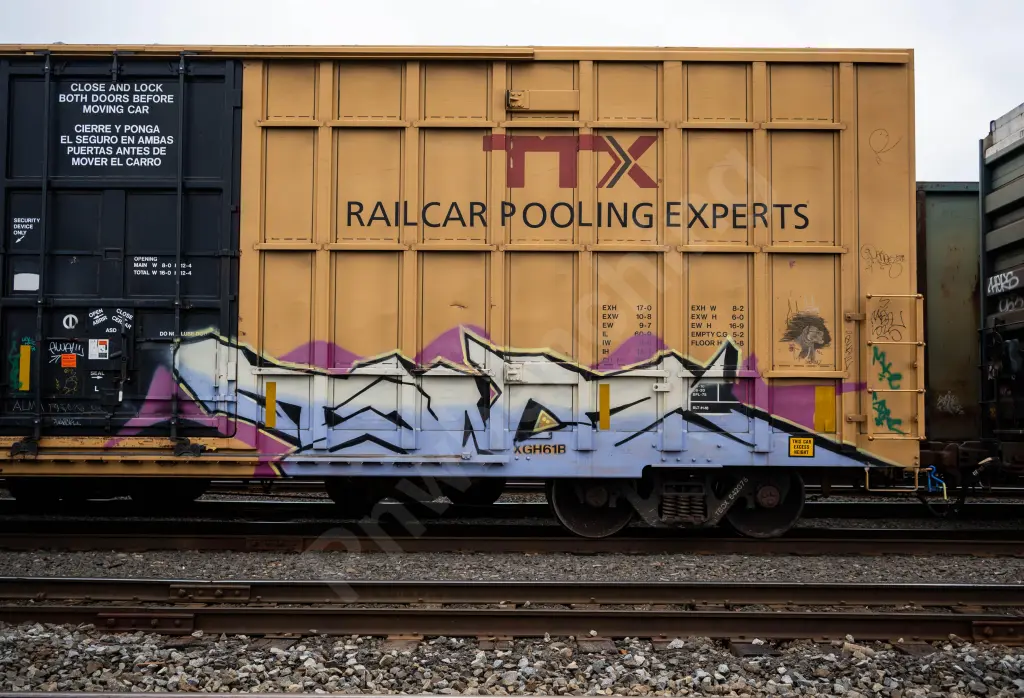 TBOX642078 - NORTH-AMERICA