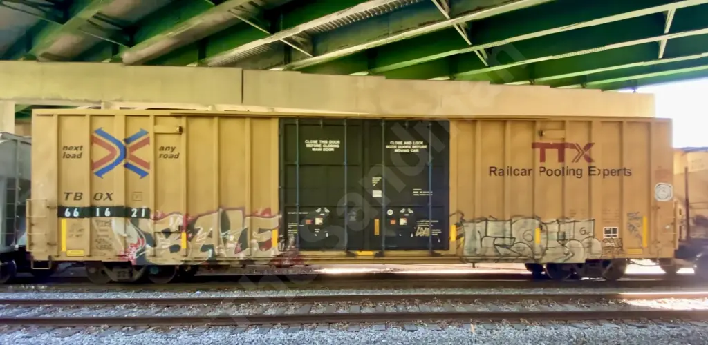 TBOX661621 - NORTH-AMERICA