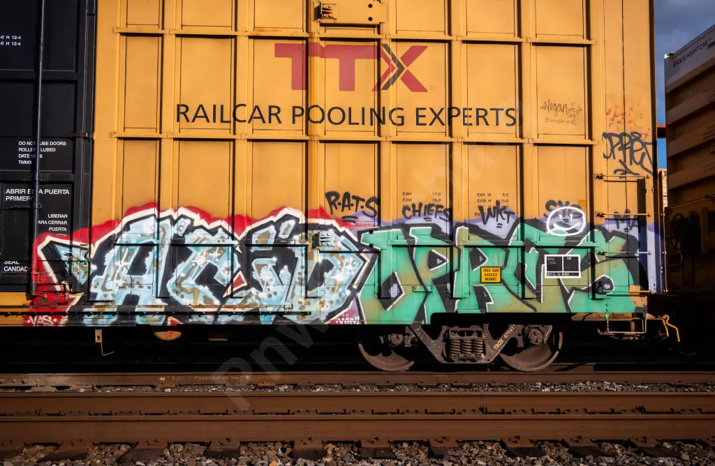 TBOX672417 - NORTH-AMERICA