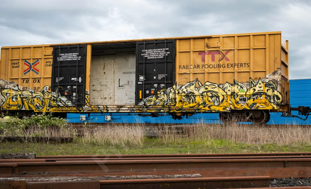 TBOX673244 - NORTH-AMERICA