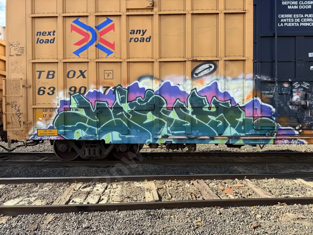 TBOX639071 - NORTH-AMERICA