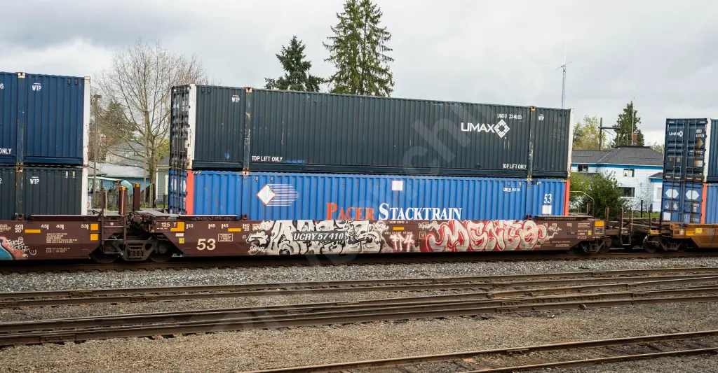 UCRY57410 - NORTH-AMERICA