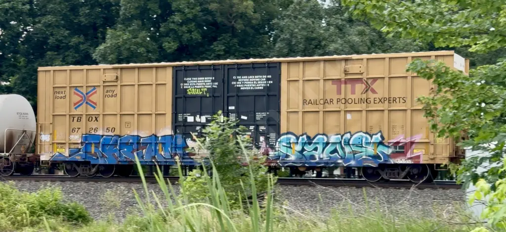 TBOX672650 - NORTH-AMERICA