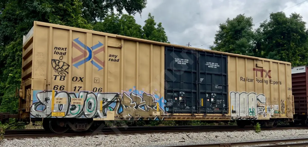 TBOX661706 - NORTH-AMERICA