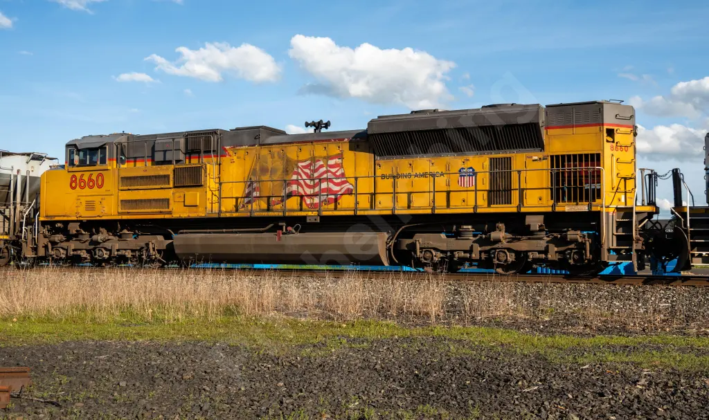 UP8660 - NORTH-AMERICA