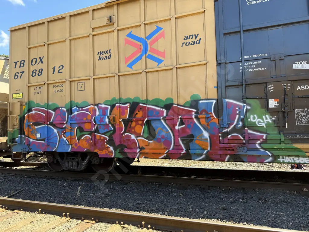 TBOX676812 - NORTH-AMERICA