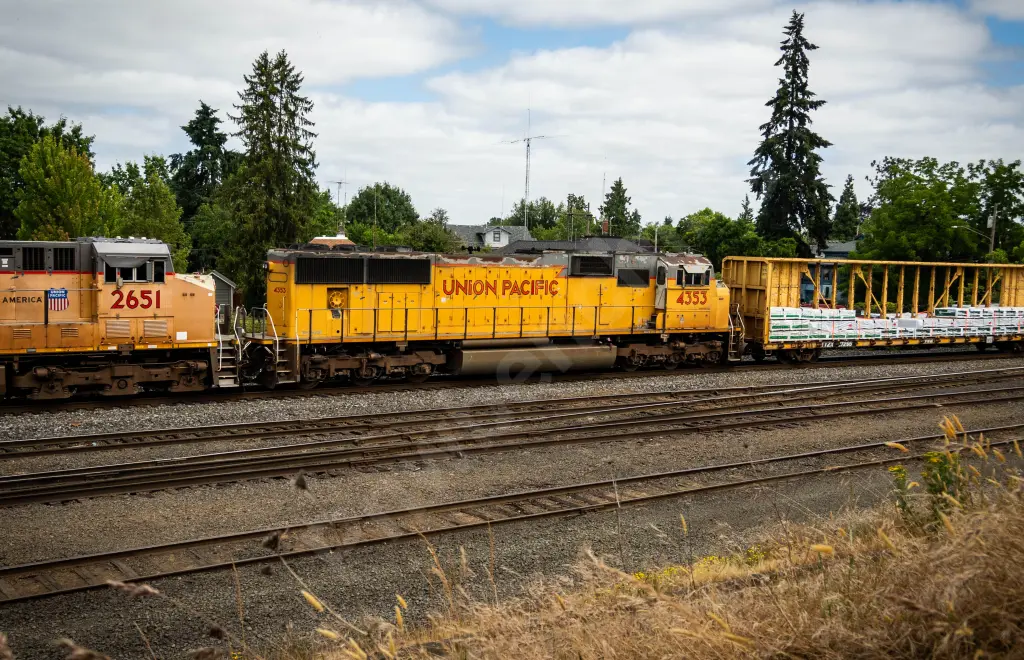 UP4353 - NORTH-AMERICA